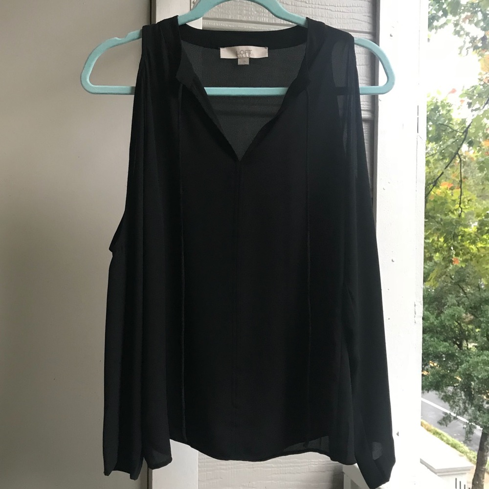 Ann Taylor LOFT Long Sleeve Cold Shoulder Top XS